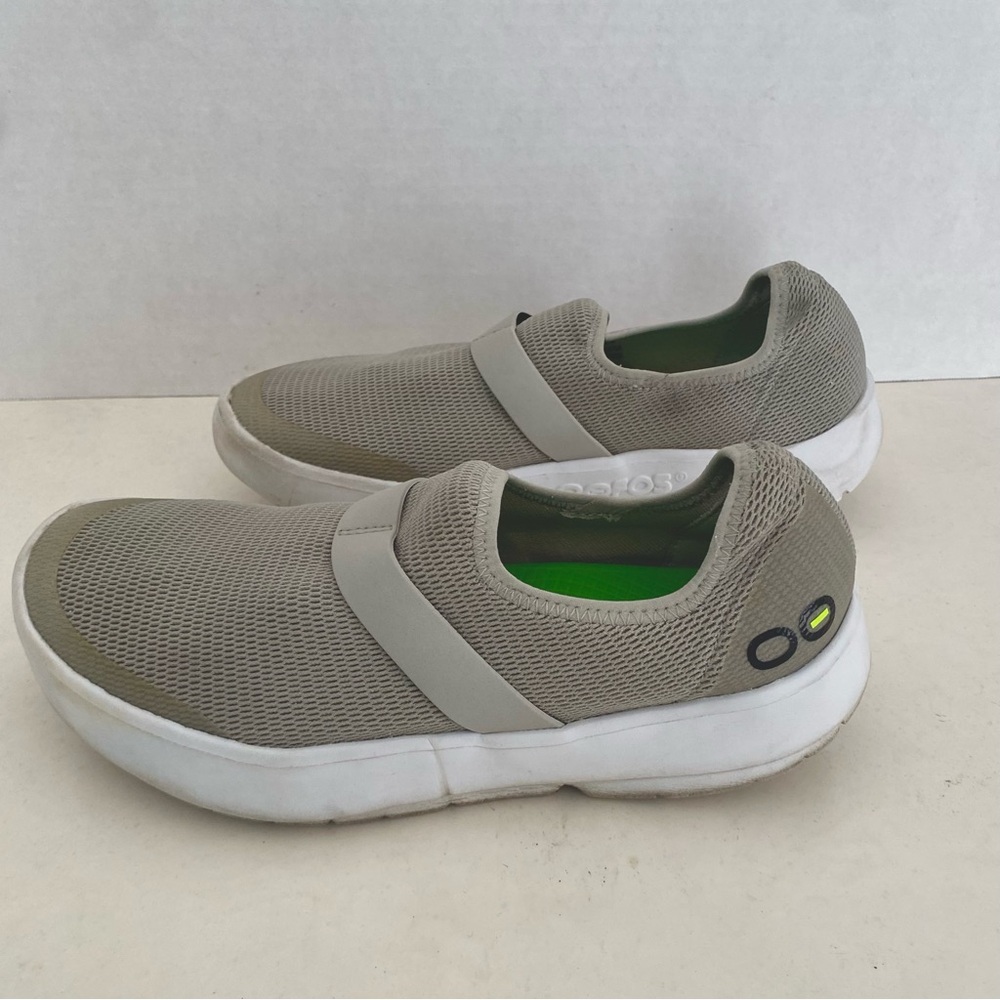 OOFOS OOmg Low Women's Sneakers - neutral light Gray